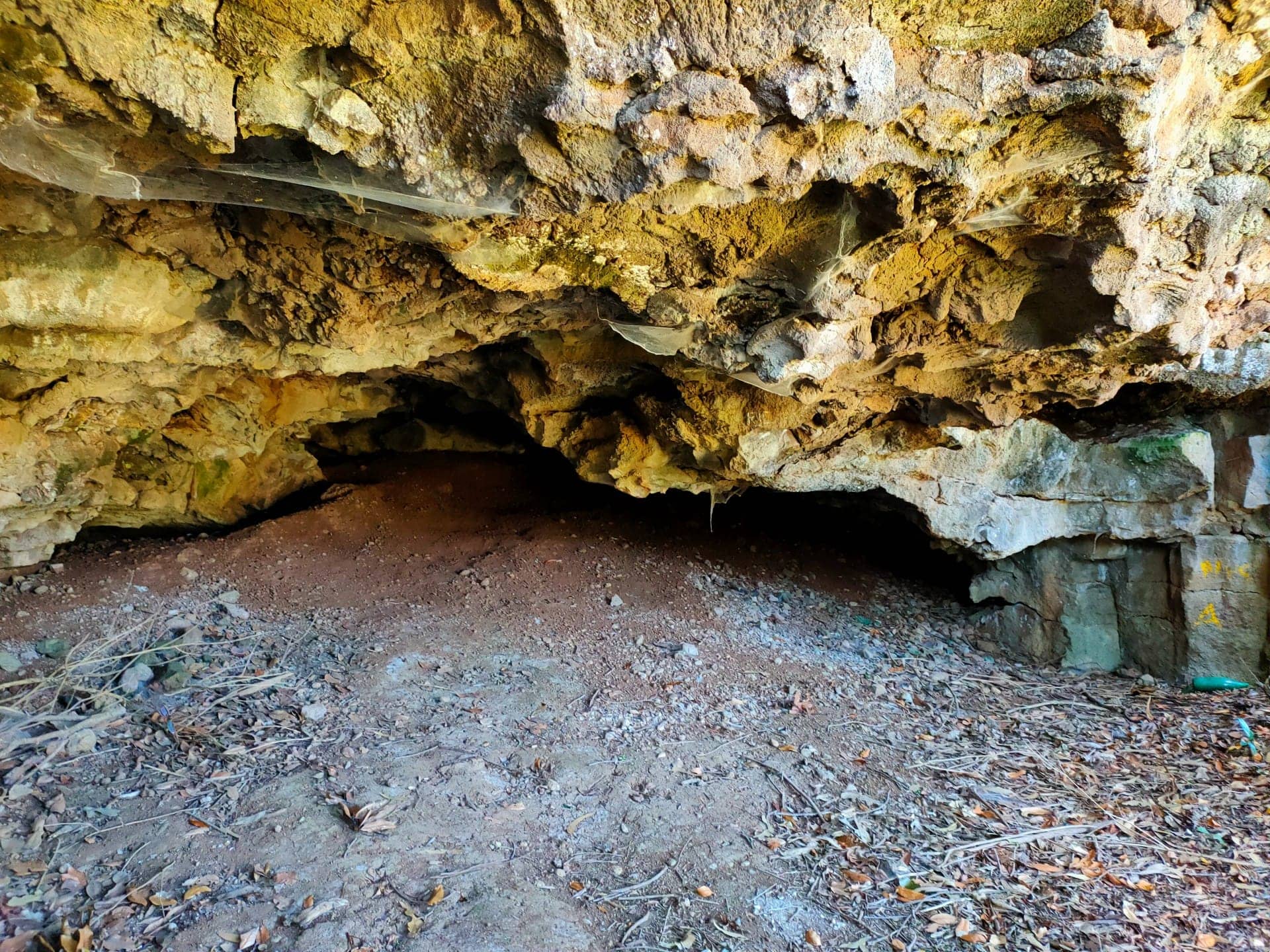Ecossítio - Grutas do Cavalum